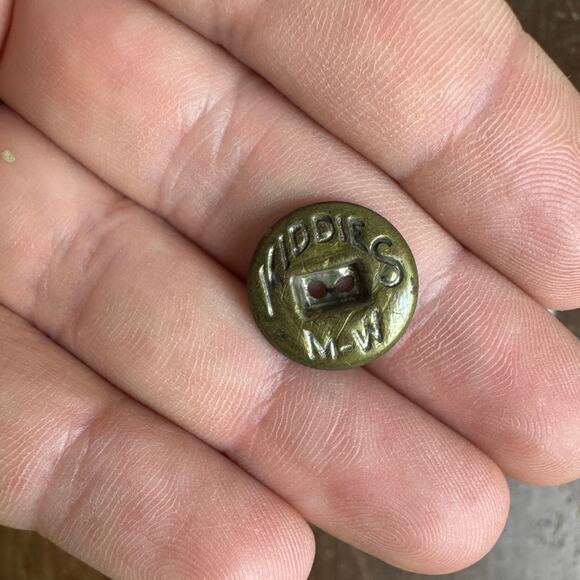 Antique Vintage Metal Brass Moonstone Marked Button Bundle Lot 8 Ounces - Picture 6 of 10